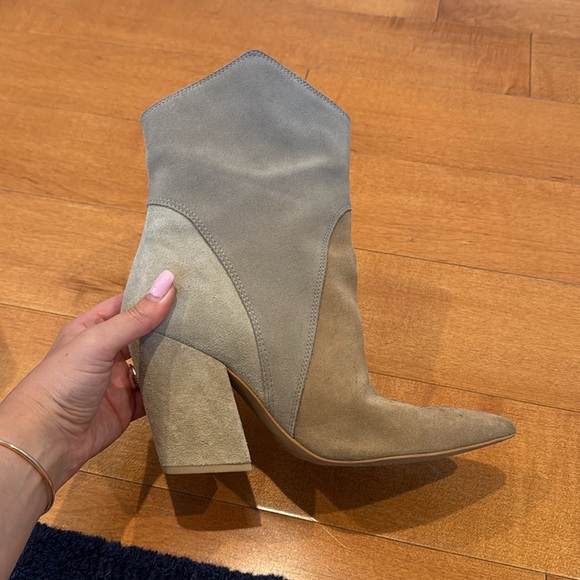 Size 8.5 Dolce Vita Boots - Picture 8 of 12